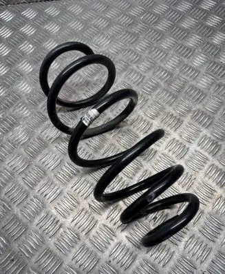 Opel Zafira C Front coil spring 