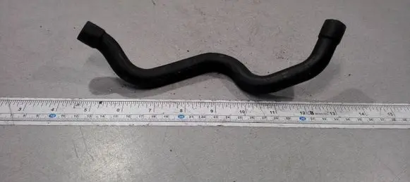 Mercedes-Benz E W210 Breather hose/pipe A1120180382