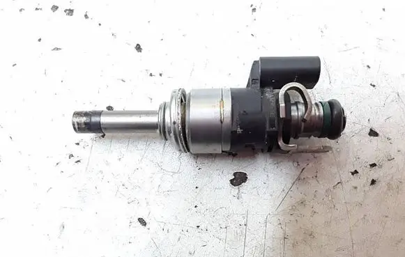 Ford Fiesta Fuel injector H6BG9F593AB