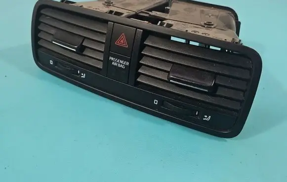 Skoda Yeti (5L) Dash center air vent grill 5L0820951 IMPRK1577317