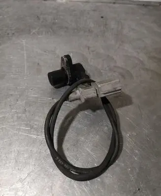 Audi A6 S6 C5 4B Crankshaft speed sensor 0261210