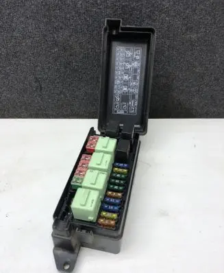 Mini One - Cooper R50 - 53 Fuse box set 6906614
