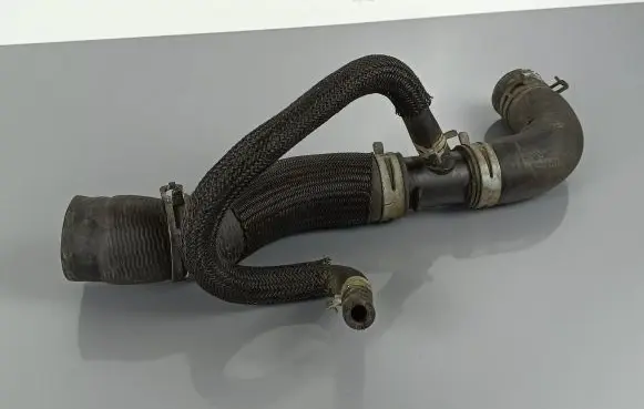 Dodge Durango Engine coolant pipe/hose