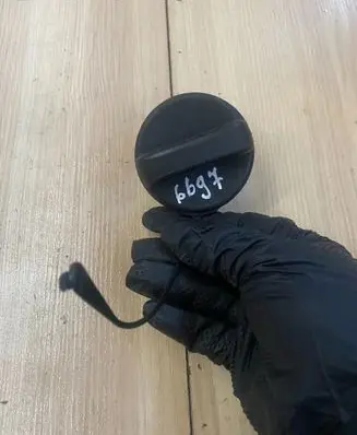 Toyota Hilux (AN10, AN20, AN30) Fuel tank filler cap