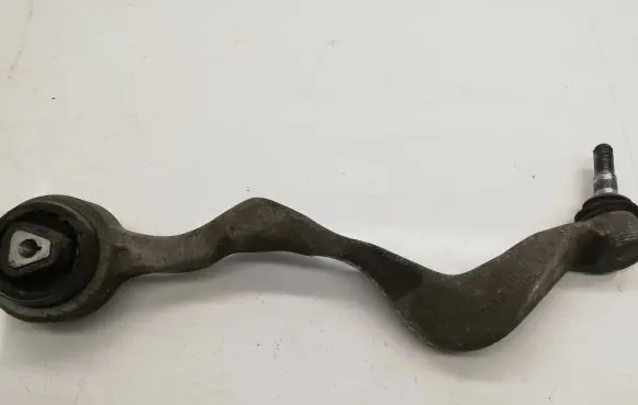 BMW 1 E82 E88 Front lower control arm/wishbone