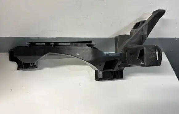 Audi Q5 SQ5 Headlight/headlamp mounting bracket 80A805608E