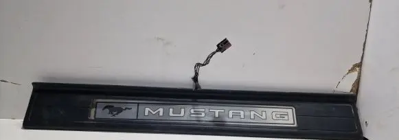 Ford Mustang VI Front sill trim cover FR3J6313222A