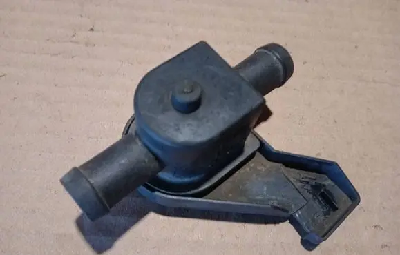 Coolant heater control valve