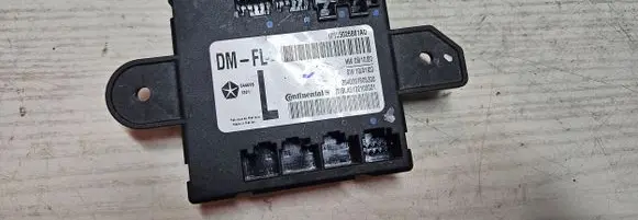Chrysler Town & Country V Door control unit/module 05026861AD