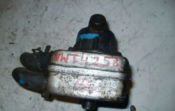 Volkswagen Transporter - Caravelle T4 Engine oil radiator 