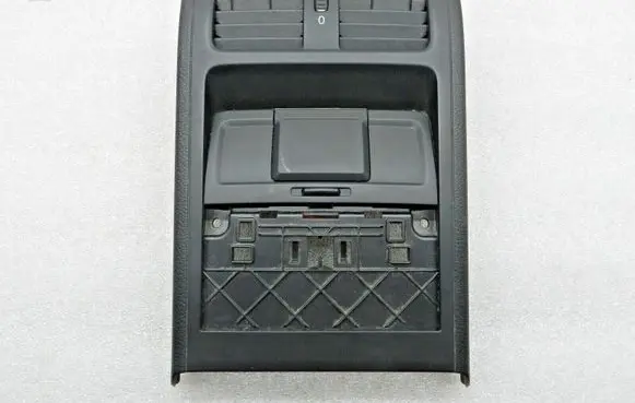Volkswagen PASSAT B6 Quarter panel pressure vent 3C0864376F 3C0864376