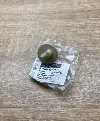 Volkswagen Golf V Floor mat clip fixing clamp 3D0864851