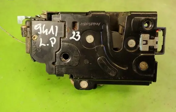 Seat Toledo III (5P) Front door lock 3D1837015