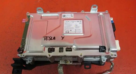 Tesla Model Y Other control units/modules 168443500E