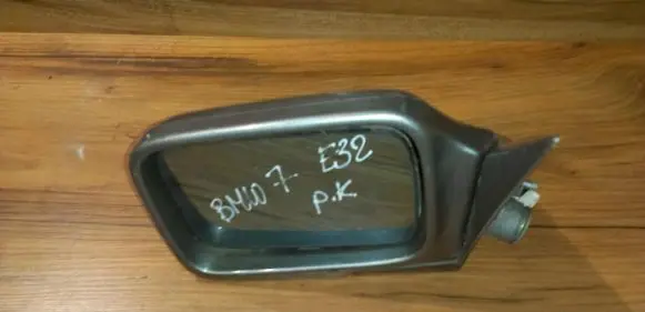 BMW 7 E32 Front door electric wing mirror e6006193