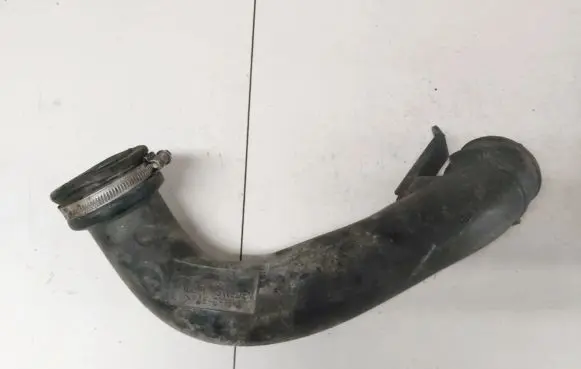 Volvo XC60 Intercooler hose/pipe 6896526 30741667