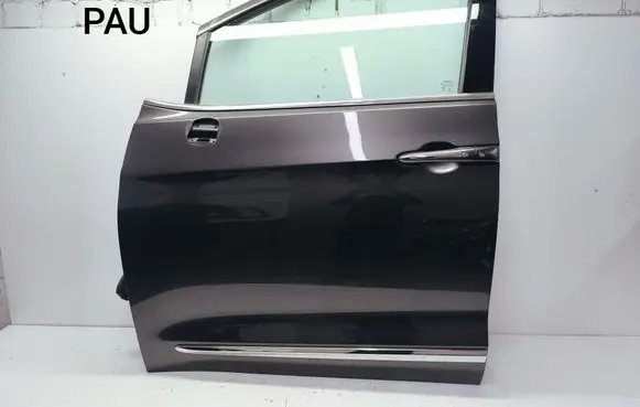 Chrysler Pacifica Front door