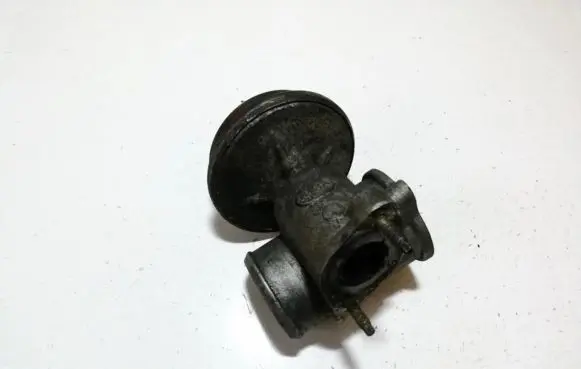Ford Mondeo Mk III EGR valve 196b02p