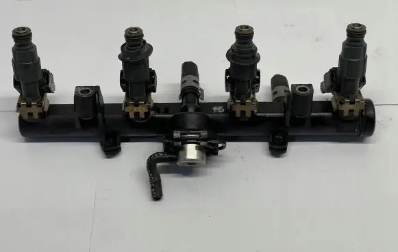 Seat Ibiza II (6k) Fuel main line pipe 030133319AA 030906031J