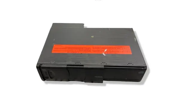 BMW X3 E83 CD/DVD changer 9131852 021031 AL003570278963