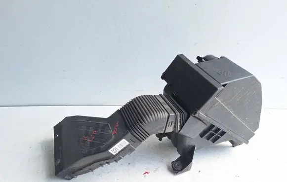Hyundai Tucson TL Air filter box 28110D3100