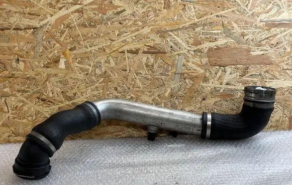 BMW 5 E60 E61 Intercooler hose/pipe 7790132 779013204 11617790132