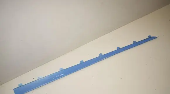 BMW i3 Sill/side skirt trim 7417935 51447417935