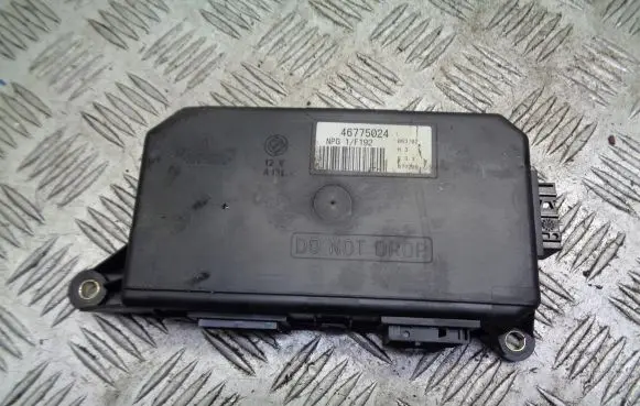 Fiat Stilo Door control unit/module 46775024