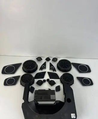 Audi A4 S4 B8 8K Subwoofer speaker 8K9035382B