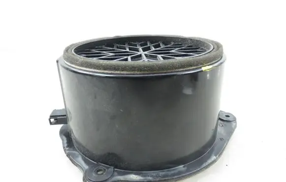 Audi Q7 4L Front door speaker A0110405