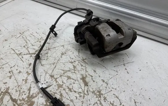 Rear brake caliper