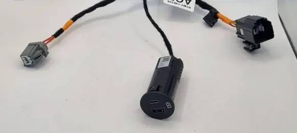 Ford Ranger IV AUX in-socket connector N1WT19J211AB 20230208