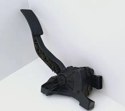 Smart ForFour I Accelerator throttle pedal A4543000104 6PV00886602