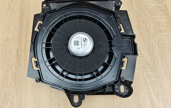 BMW 4 G22 G23 G24 G26 Subwoofer speaker 2622566