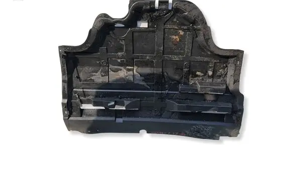 Opel Vivaro Engine splash shield/under tray 