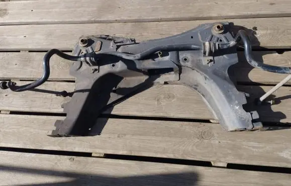 Nissan Note (E11) Front subframe