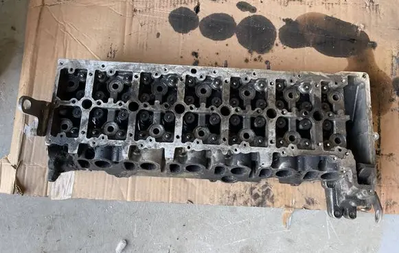 BMW 5 F10 F11 Engine head 7800003