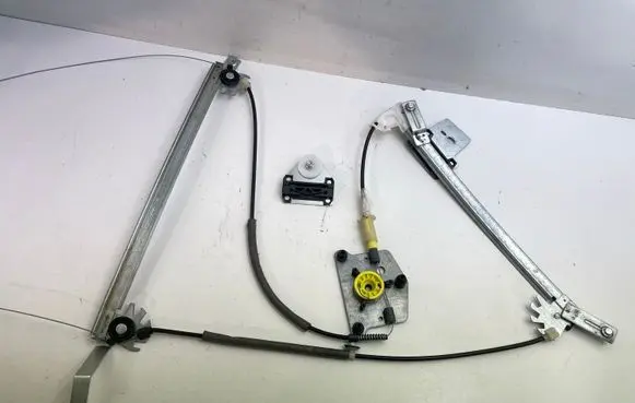 Audi TT TTS Mk2 Front door window regulator with motor 0379262 8J0837462A 8J0837462B