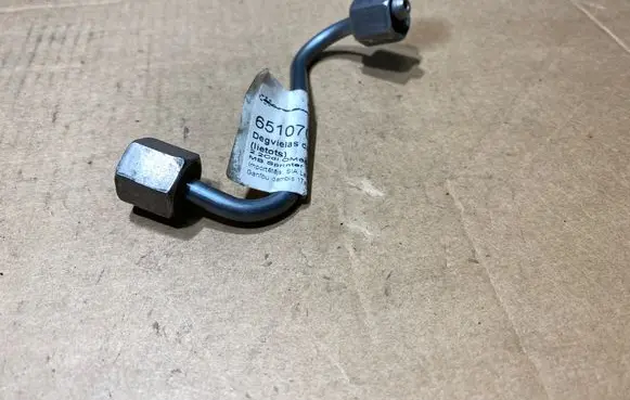 Mercedes-Benz Sprinter W906 Fuel injector supply line/pipe A6510702533 6510702533
