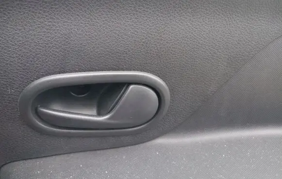 Dacia Sandero Rear door interior handle