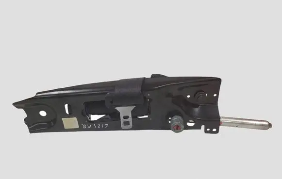 Volvo V70 Front seatbelt 6069365R0E 8590C