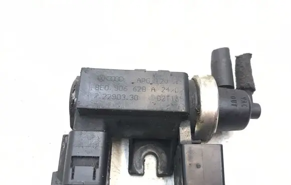 Audi A4 S4 B6 8E 8H Turbo solenoid valve 8E0906628A