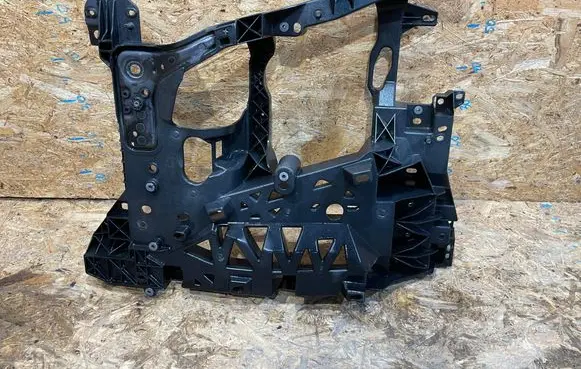 Iveco Daily 6th gen Headlight/headlamp mounting bracket 5802515536 R1719-M