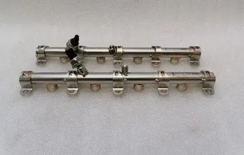 Porsche Panamera (970) Fuel distributor 0P2133316A