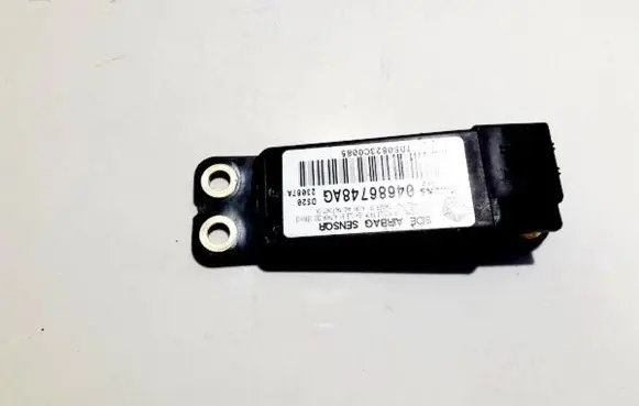 Chrysler Voyager Airbag deployment crash/impact sensor 04686748ag 5wy71910