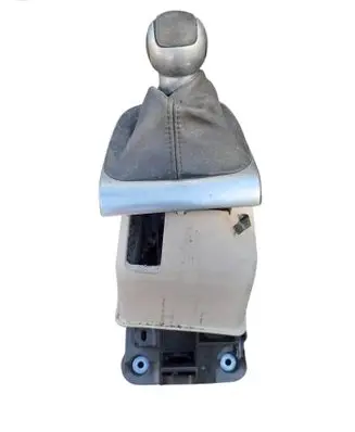Citroen DS4 Gear shifter/selector 9671748880