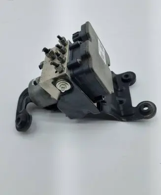 Chrysler Pacifica ABS Pump P68471122AD T4F189063935 68471122AD