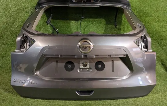 Nissan X-Trail T32 Truck tailgate 