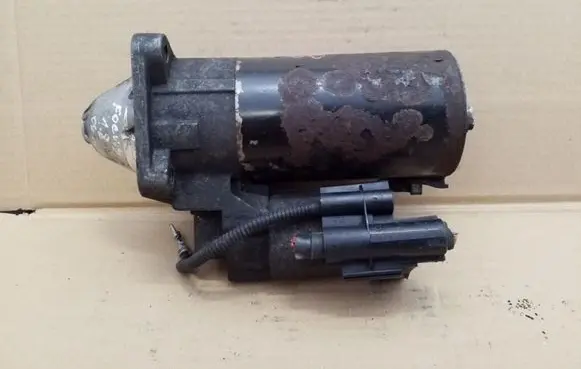 Ford Focus Starter motor 4M5T11000KB