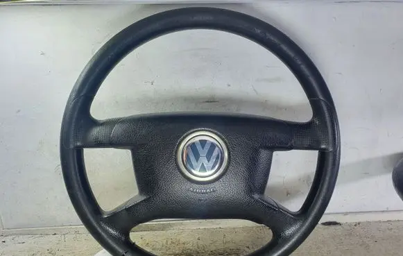 Volkswagen Caddy Steering wheel 2K0880201B 2K0619091E